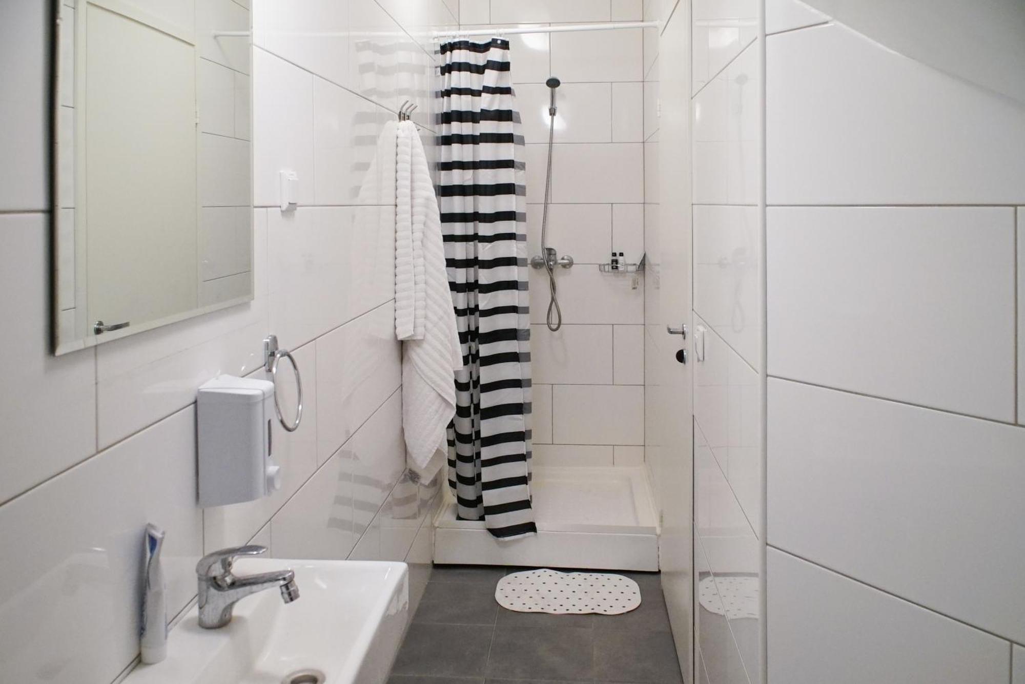 טאלין Oldtown Lux Hostel מראה חיצוני תמונה